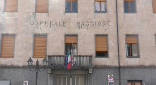 26enne accoltellato al supermercato a Chieri. Ferito da un uomo di 79 anni